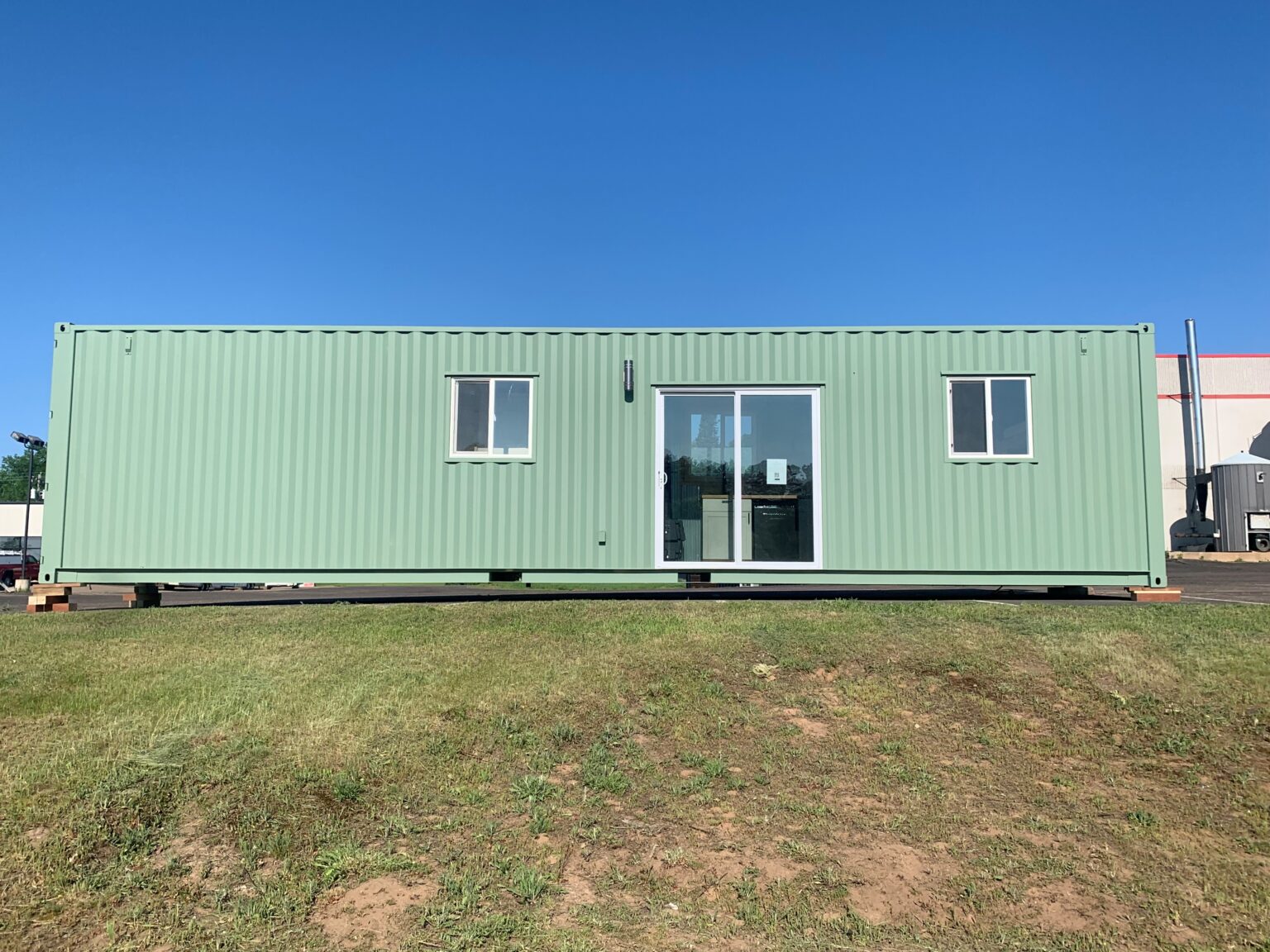 40FT HOME CONTAINER WITH A CAR PARK 40FT HOME CONTAINER WITH A CAR PARK - Image 1